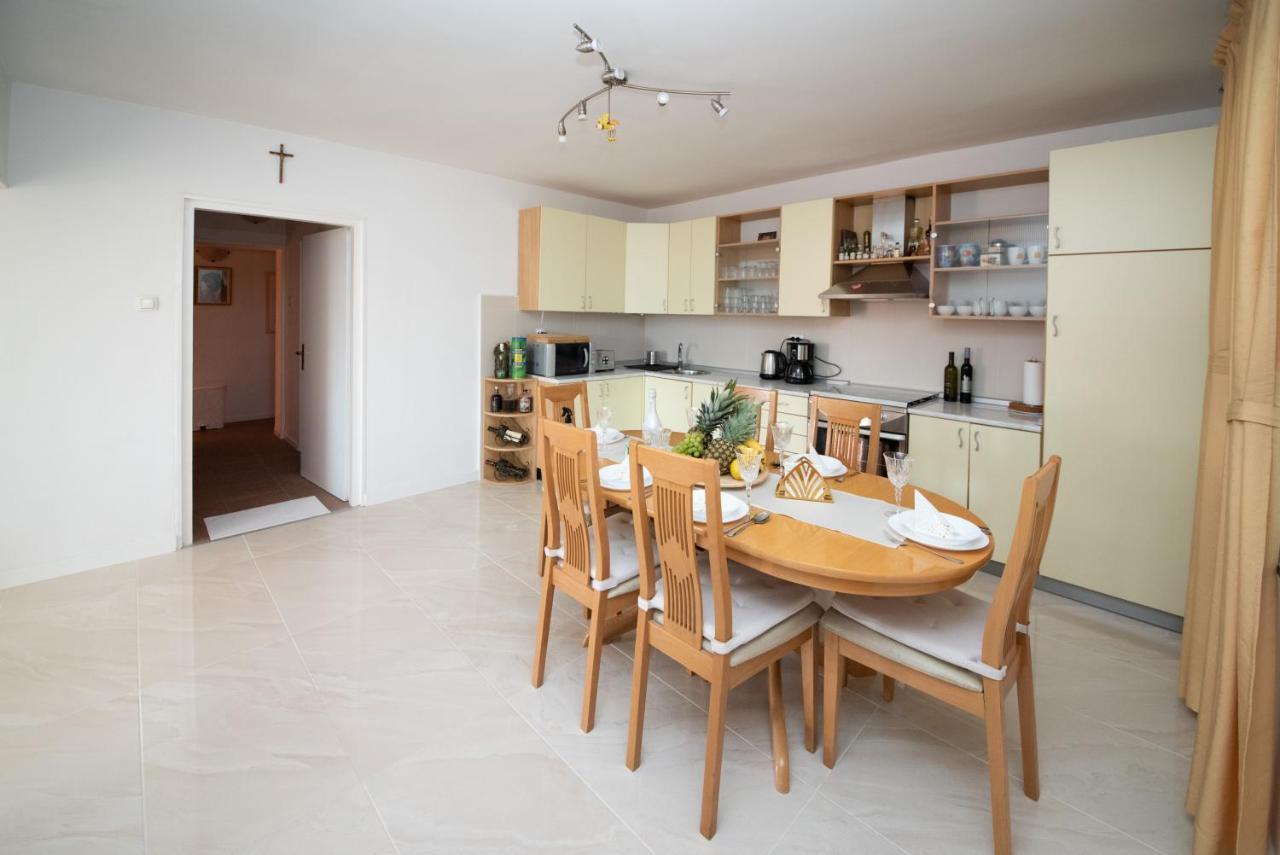 Grižane Apartman Sous Les Rochers מראה חיצוני תמונה