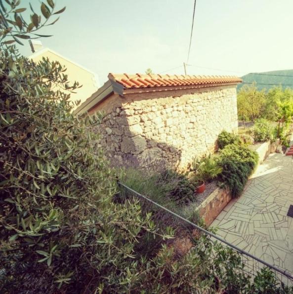 Grižane Apartman Sous Les Rochers מראה חיצוני תמונה